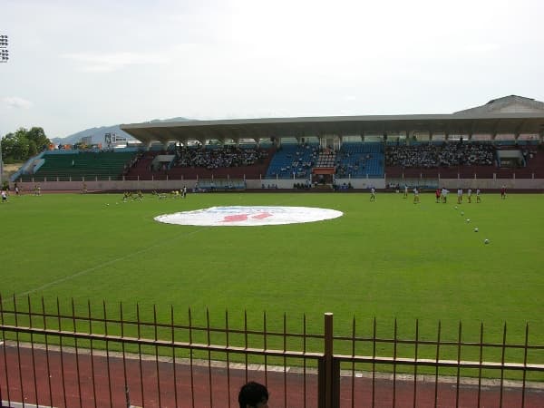 Sân v?n d?ng 19 tháng 8 (Nha Trang Stadium)
